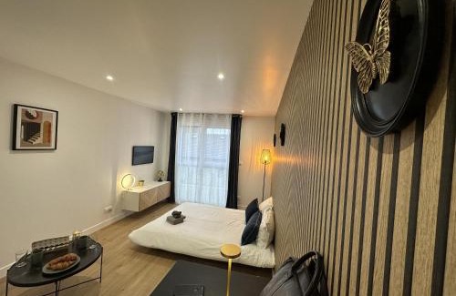 Jouvence House | LA RESIDENCE REPUBLIQUE caméras et surveillances sur place