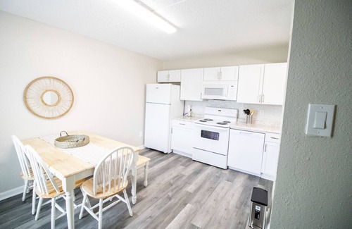 Gulfport Apartment | La Riviere 2 bedroom # 1403