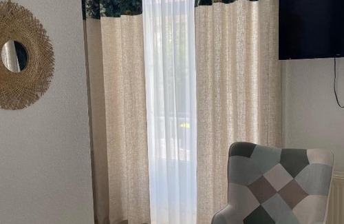 Saint-Symphorien-de-Marmagne Bed & Breakfast | La Rose des vents