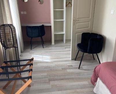 Saint-Symphorien-de-Marmagne Bed & Breakfast | La Rose des vents