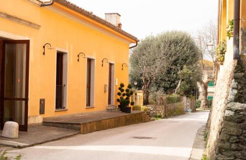 Serravalle Pistoiese Bed & Breakfast | La Rocca Relais