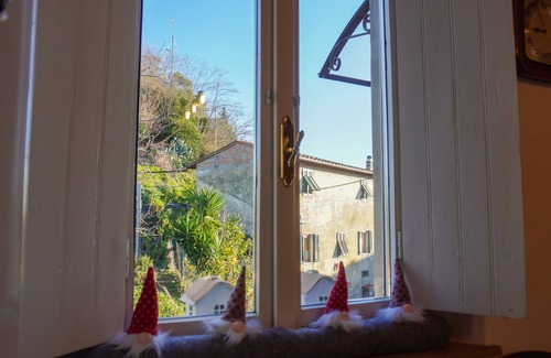 Palaia Apartment | La Rocca Suite: a love nest for your unforgettable vacation