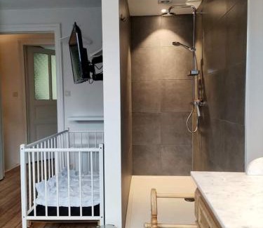 La Roche-en-Ardenne House | La Roche ô Tour! - Gîte citadin