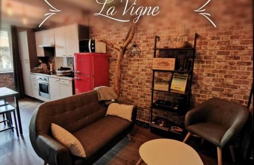 La Roche-Blanche House | La Roche Blanche, maison de bourg pleine de charme