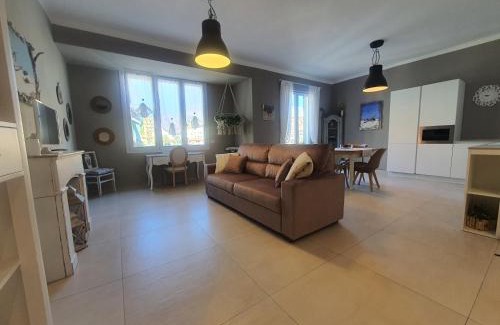 Ventimiglia Apartment | La Roja Grand apartement luxury 3 bedrooms
