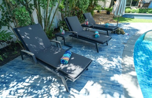 Ban Saiyuan Villa | La Romanee - Large 3BR Tropical Garden