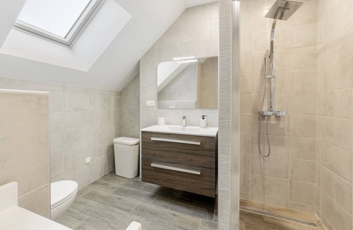 Dol-de-Bretagne House | La Roselière