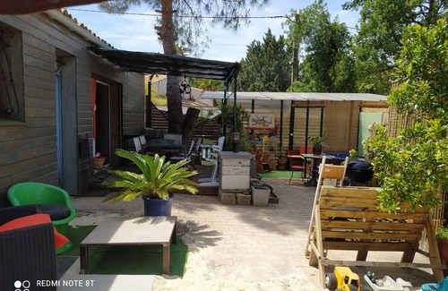 Sussargues House | LA RUCHE, QUIET HOUSE, SHARED POOL, AQUABIKE, PERCHED PLAY HOUSE, SEA