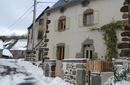 Saint-Victor-la-Riviere House | La Salamandre - Saint-victor-la-riviere