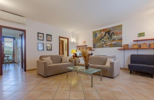 Fossanova San Marco Apartment | La Sammartina Garden Apartment x6
