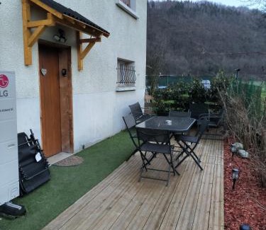 La Bathie Apartment | La sapinette avec jaccuzzi