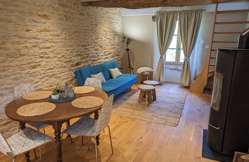 Burnand Cottage | La Saugeraie - Renovated cottage for 2 in historic village