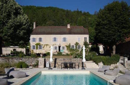 Lusigny-sur-Ouche Bed & Breakfast | La SAURA
