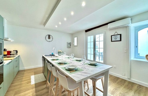 Sernhac House | La Sernhacoise, Saune, Game room, Garage