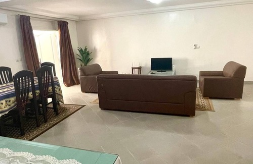 Angre House | La Siesta - Abidjan Charming 4-bedroom house with WiFi, full ACs, all amenities