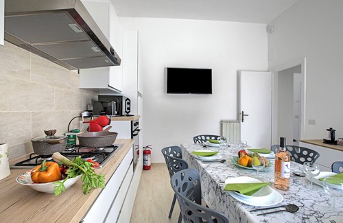 Viareggio House | La Siesta, Torre del Lago, Italy