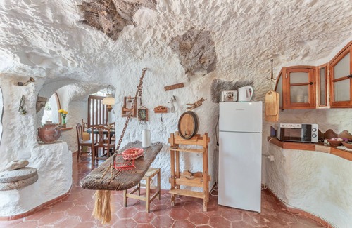 Juncalillo House | 'La Solana' with mountain views, private garden and Wi-Fi