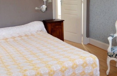 Saint-Martin-Valmeroux Hotel | La Source du Mont