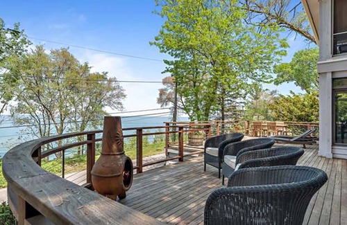 Michiana House | La Spiaggia - beach front getaway at Stop 38 in Michiana/New Buffalo