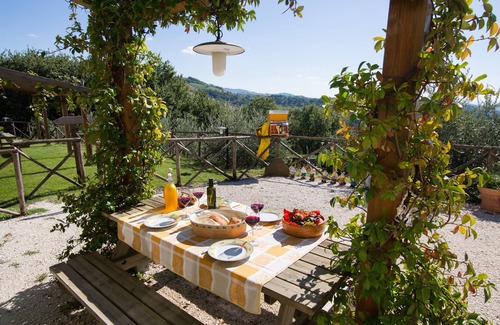 Valfabbrica Apartment | La Stalla apt - Agriturismo la Coccinella