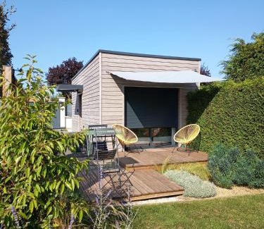 Benouville Bed & Breakfast | La Studette