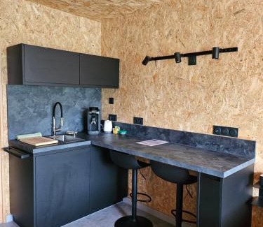 Benouville Bed & Breakfast | La Studette