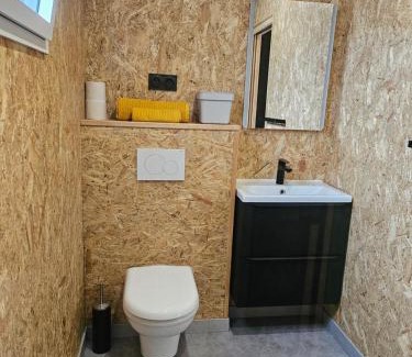 Benouville Bed & Breakfast | La Studette