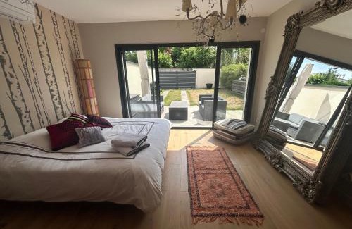 L'Isle-Adam House | La suite de Chantepie