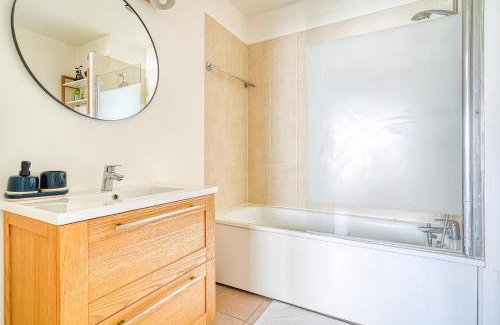 Limeil-Brevannes Apartment | La Suite Frenchie 88