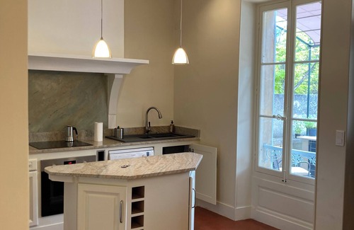 Apt Apartment | La Suite Grégoire in Provence