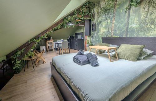 Vertou Apartment | La Suite Jungle - High Tech - NETFLIX - WIFI très Haut Débit