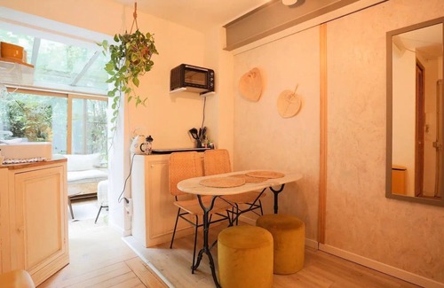 Belleville Apartment | La Suite privée des Chevaliers