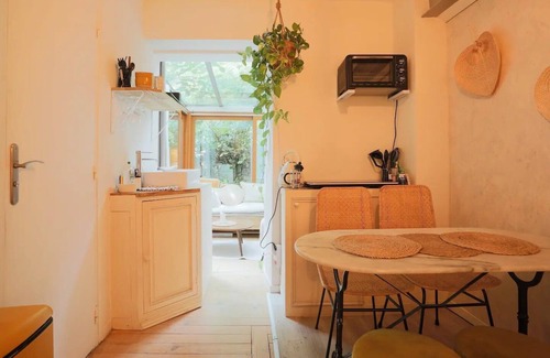 Belleville Apartment | La Suite privée des Chevaliers