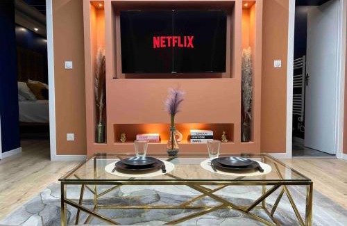 Corbeil-Essonnes Apartment | La Suite - Romantique & Spa