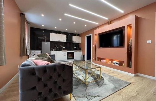 Corbeil-Essonnes Apartment | La Suite - Romantique & Spa