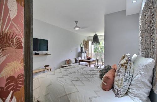 Anse des Rochers Apartment | La Suite Serendipity piscine et plage