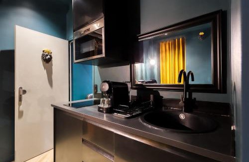 La Celle-sous-Gouzon Apartment | La Suite Versailles freeParking table massage Clim