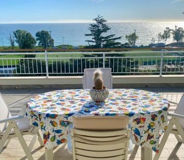 Sanremo Apartment | La terrazza nel blu