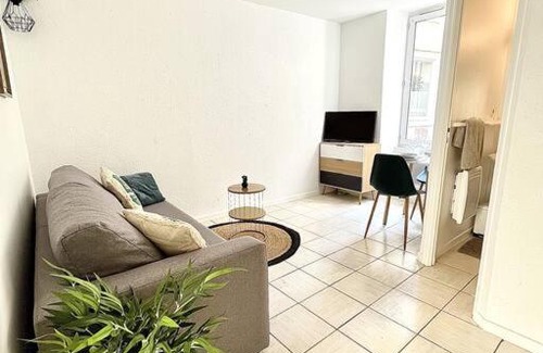 Romans-sur-Isere Apartment | La Topaze Bleue - Romans