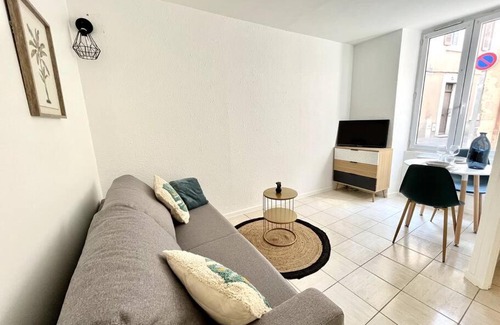 Romans-sur-Isere Apartment | La Topaze Bleue - Romans