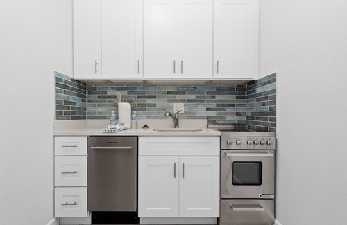 Pass-a-Grille Historic District Apartment | La Tortuga Historic Pass A Grille St Pete Beach 679