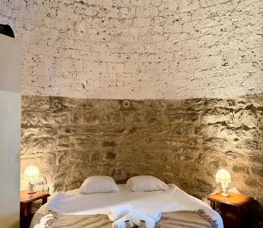 Feissons-sur-Isere Cabin | La tour du Château - Jacuzzi sur le toit