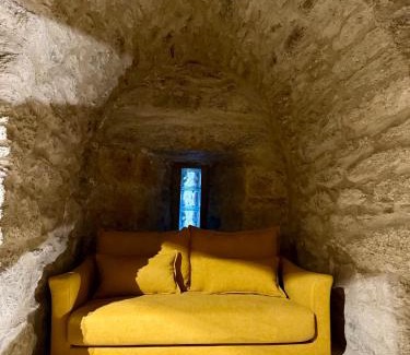 Feissons-sur-Isere Cabin | La tour du Château - Jacuzzi sur le toit