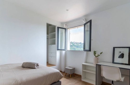 La Turbie House | La Turbie - Splendide maison vue mer avec piscine