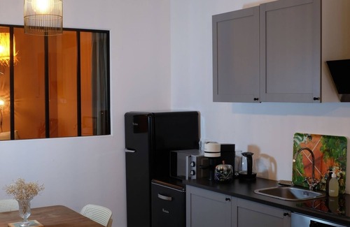 Poligny House | La Verrière Maison d'hôtes