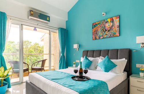Anjuna Apartment | LA'VIDA BY ALOHAGOA! Stunning 2BHK apartment with pop art décor, 3 balconies