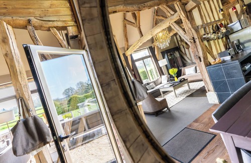 Bonnebosq House | La Vie de Cocagne, Gite de charme near Deauville, hot tub , 2 to 4 adults