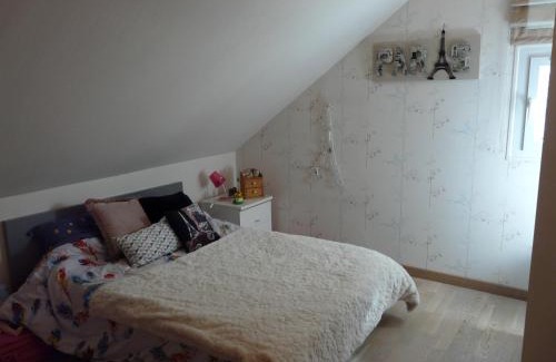 Saint-Julien-sur-Sarthe House | La Vie en Bleue en Pays Melois