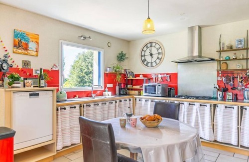 Lanhouarneau House | La Vie en Rose by Interhome