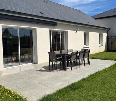 Vouvray House | La Villa Coquette